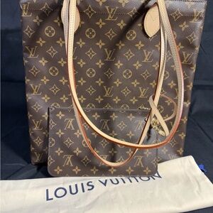 Louis Vuitton Monogram Carry It MM Set $2240
